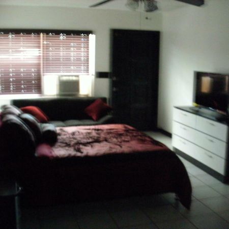 شقة Newly Furnished Large Clean Quiet Private Unit فورت لودرديل المظهر الخارجي الصورة